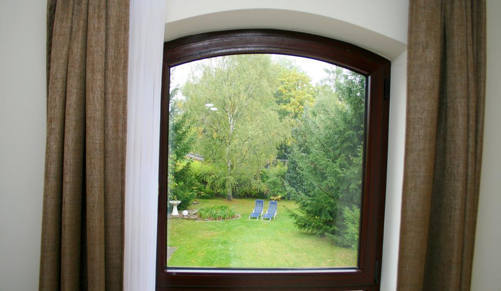 Hotel Landhaus Heinrichshof à Jüterbog Extérieur photo